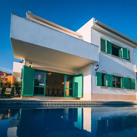 Villa The *